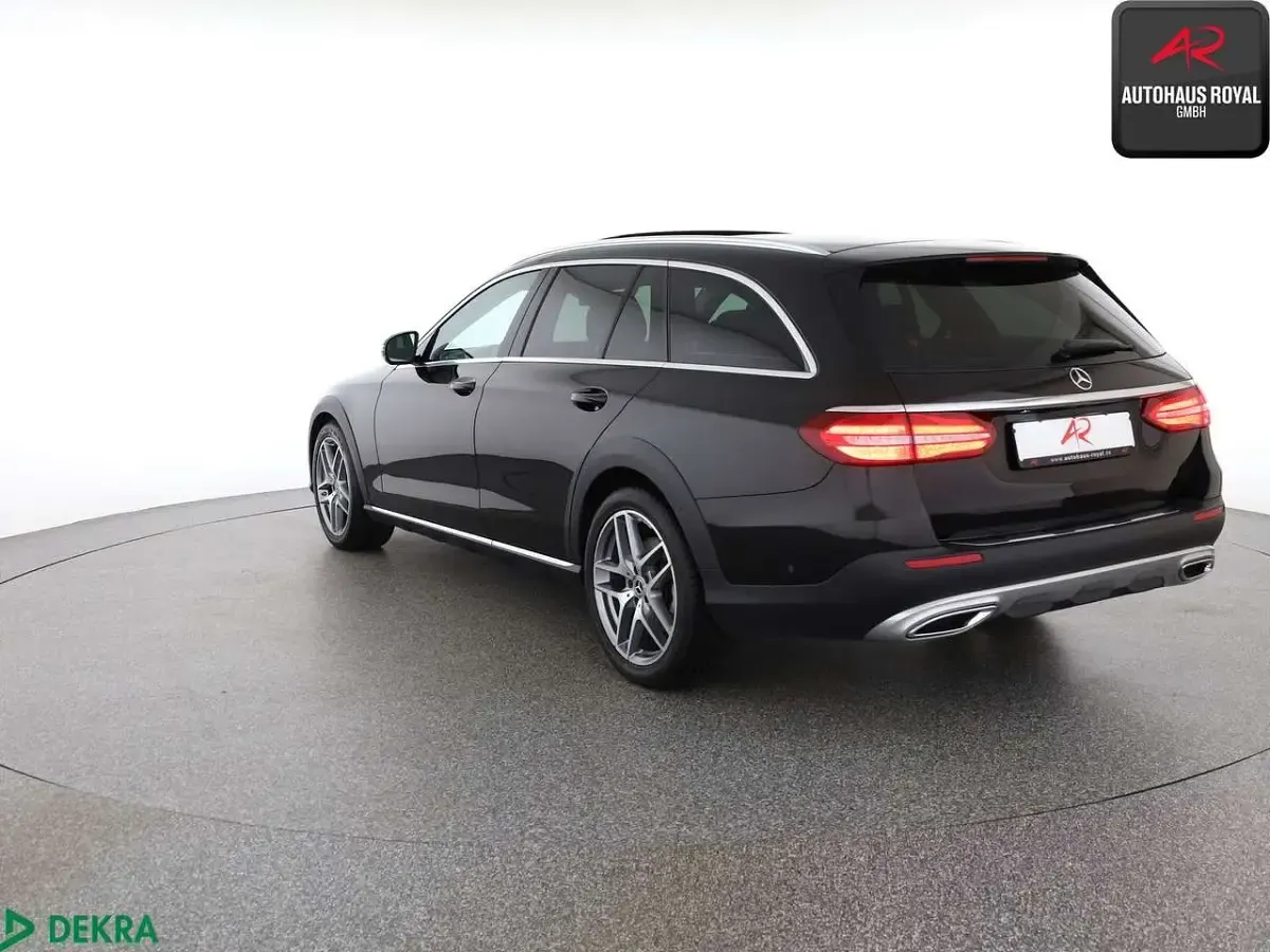 Gebraucht Mercedes E400 340 PS (250 kW) 2019 Obsidianschwarz Kombi