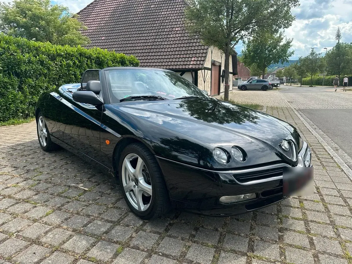 Gebraucht Alfa Romeo Spider 144 PS (105 kW) 2000 Schwarz Cabrio