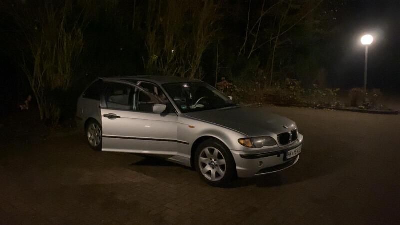 Silber Gebraucht 2005 BMW 318 Kombi | 300 € (Superpreis) - Bild 1/4