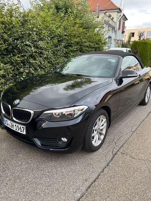 Schwarz Gebraucht 2015 BMW 220 Cabrio | 15.900 € (Fairer Preis) - Bild 1/4
