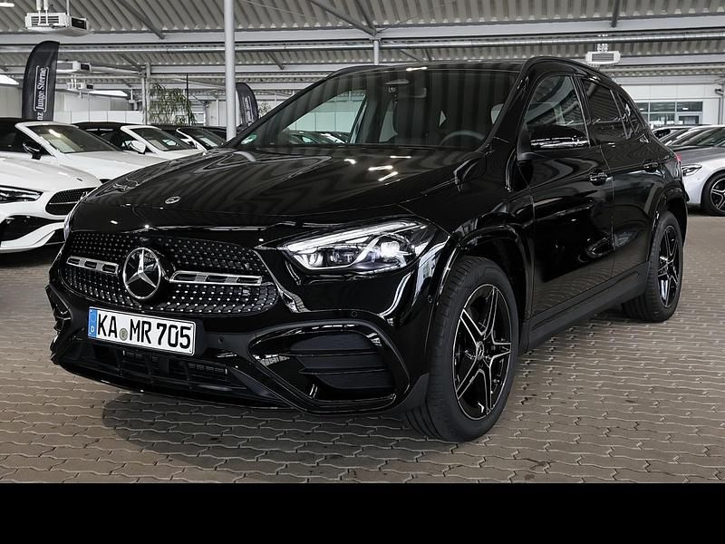 Gebraucht Mercedes GLA200 AMG 120 PS (88 kW) 2026 Unilack nachtschwarz SUV