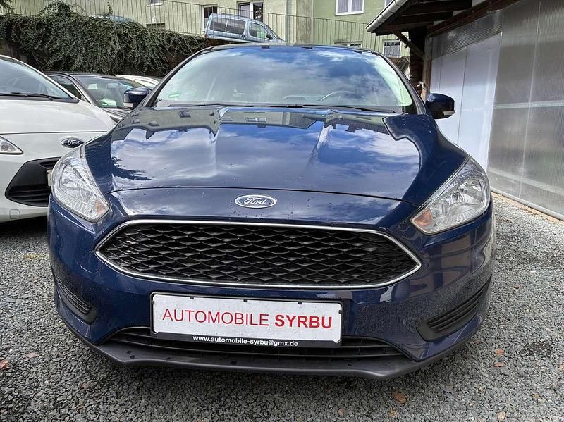 Gebraucht Ford Focus Trend 101 PS (74 kW) 2017 Blau Kombi
