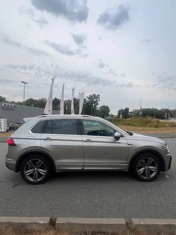 Gebraucht VW Tiguan Highline 220 PS (161 kW) 2017 Grau SUV