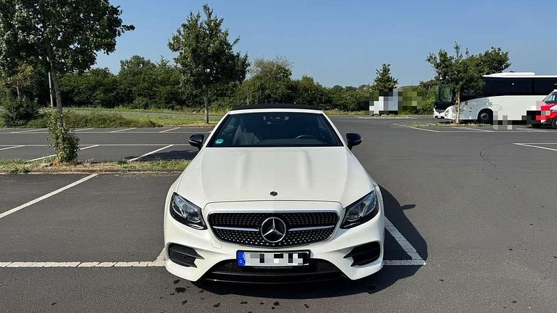 Gebraucht 2019 Mercedes E220 AMG line Cabrio | 37.000 € (Fairer Preis) - Bild 1/4