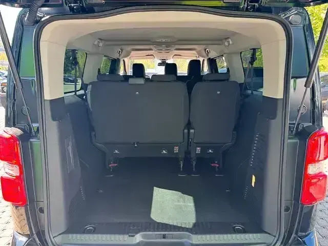 Gebraucht Opel Zafira Life 177 PS (130 kW) 2024 Schwarz Van / Kleinbus