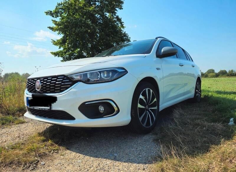 Weiß Gebraucht 2018 Fiat Tipo Kombi | 12.000 € (Etwas zu teuer) - Bild 1/4