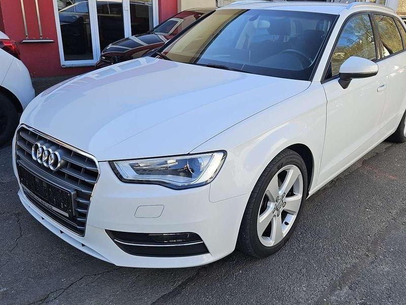 Gebraucht Audi A3 Ambition 150 PS (110 kW) 2013 Weiß Limousine