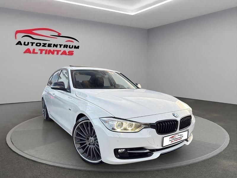 Weiß Gebraucht 2012 BMW 335 Sport Line Limousine | 16.990 € (Guter Preis) - Bild 1/4