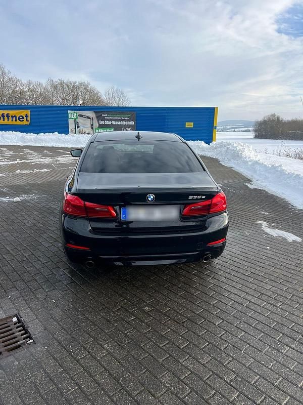 Gebraucht BMW 530e iPerformance 184 PS (135 kW) 2019 Schwarz Limousine