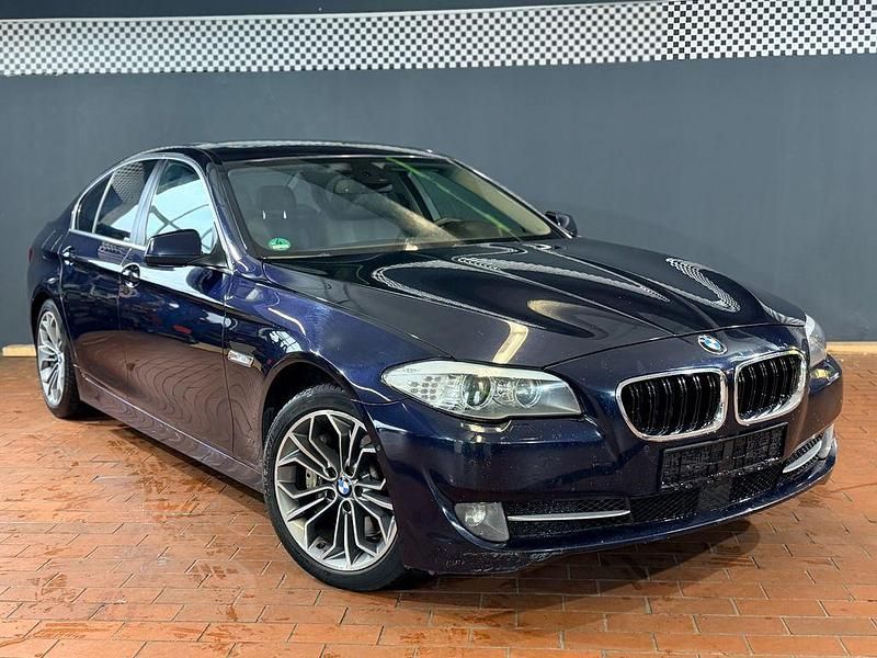 Gebraucht BMW 530 Performance 272 PS (200 kW) 2011 Blau Limousine
