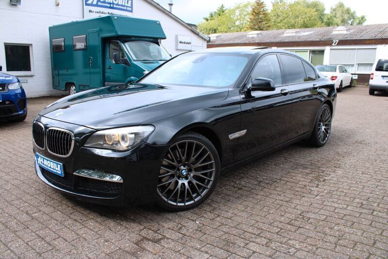 Black sapphire metallic (metallic) Gebraucht 2009 BMW 760 Shadowline Limousine | 24.499 € (Teuer) - Bild 1/4