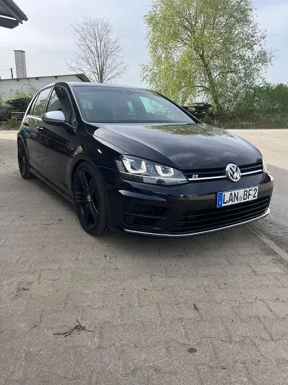 Second-hand VW Golf VII R 300 CP (220 kW) 2014 Negru Berlinǎ
