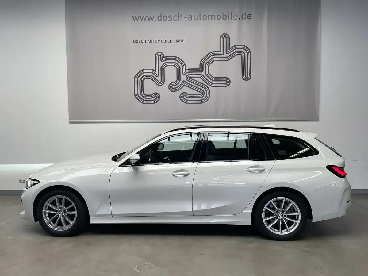 Gebraucht BMW 318 150 PS (110 kW) 2023 Alpinweiss iii Kombi