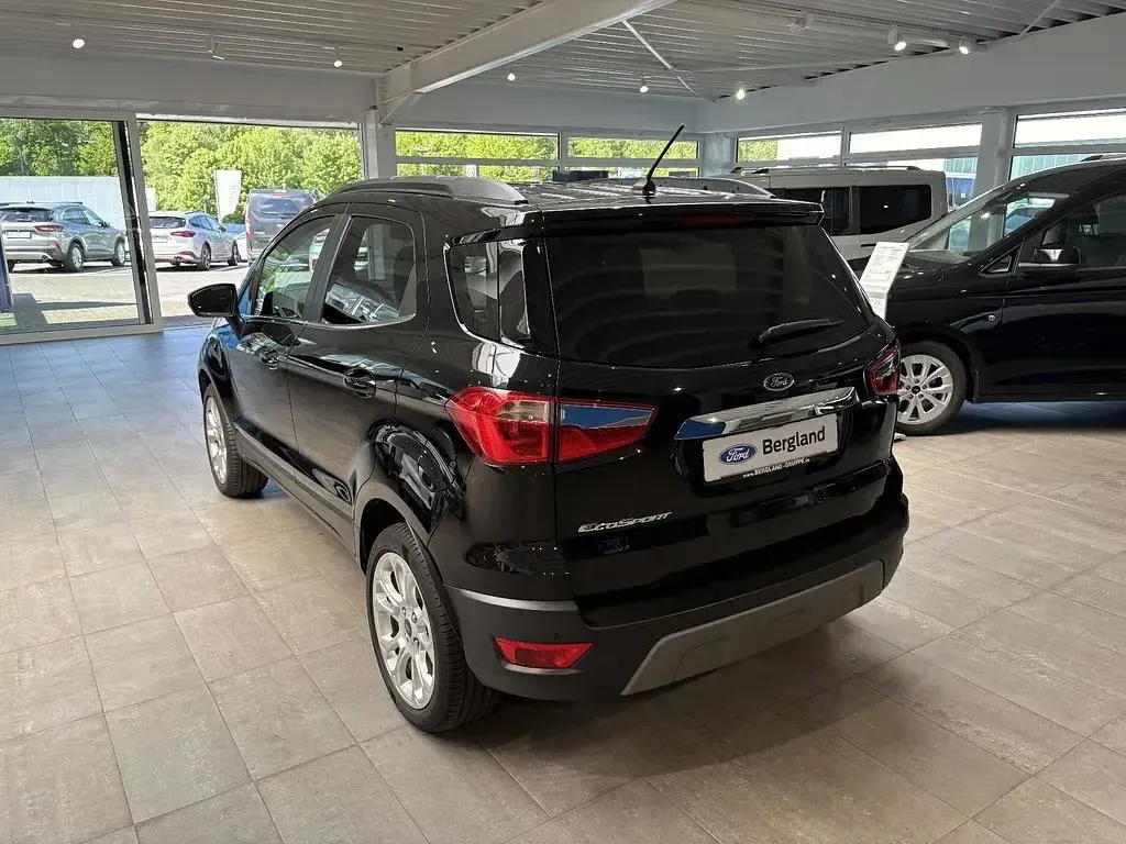 Usado Ford Ecosport Titanium 125 CV (91 kW) 2022 Negro SUV