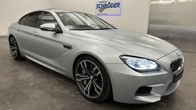 Frozen blue metallic (metallic) Gebraucht 2013 BMW M6 Sport Line Coupé | 37.500 € (Superpreis) - Bild 1/4