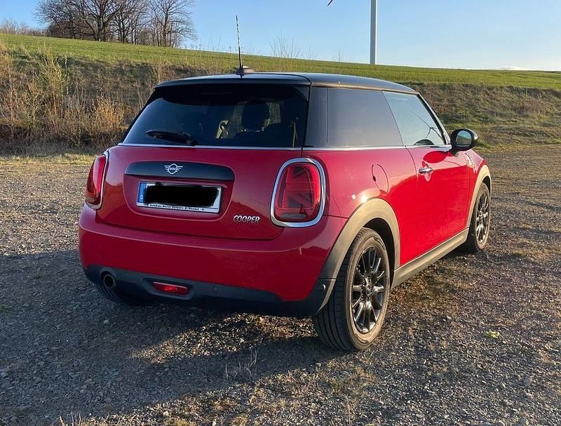 Gebraucht Mini Cooper Chili 136 PS (100 kW) 2018 Rot Kleinwagen
