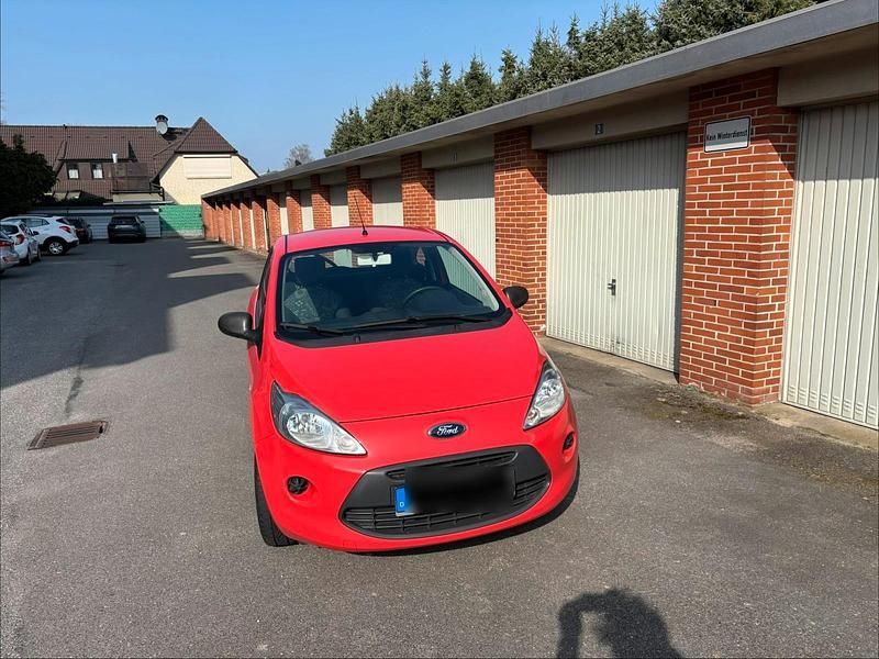 Gebraucht Ford Ka Titanium 69 PS (50 kW) 2010 Rot Kleinwagen