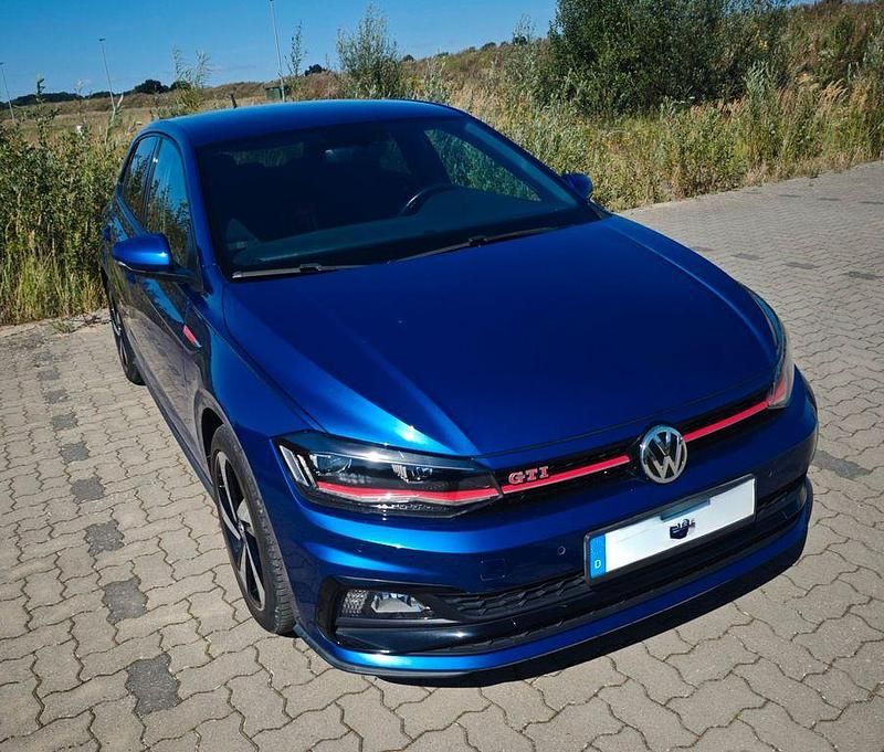 Blau Gebraucht 2018 VW Polo GTI Limousine | 18.299 € (Guter Preis) - Bild 1/4