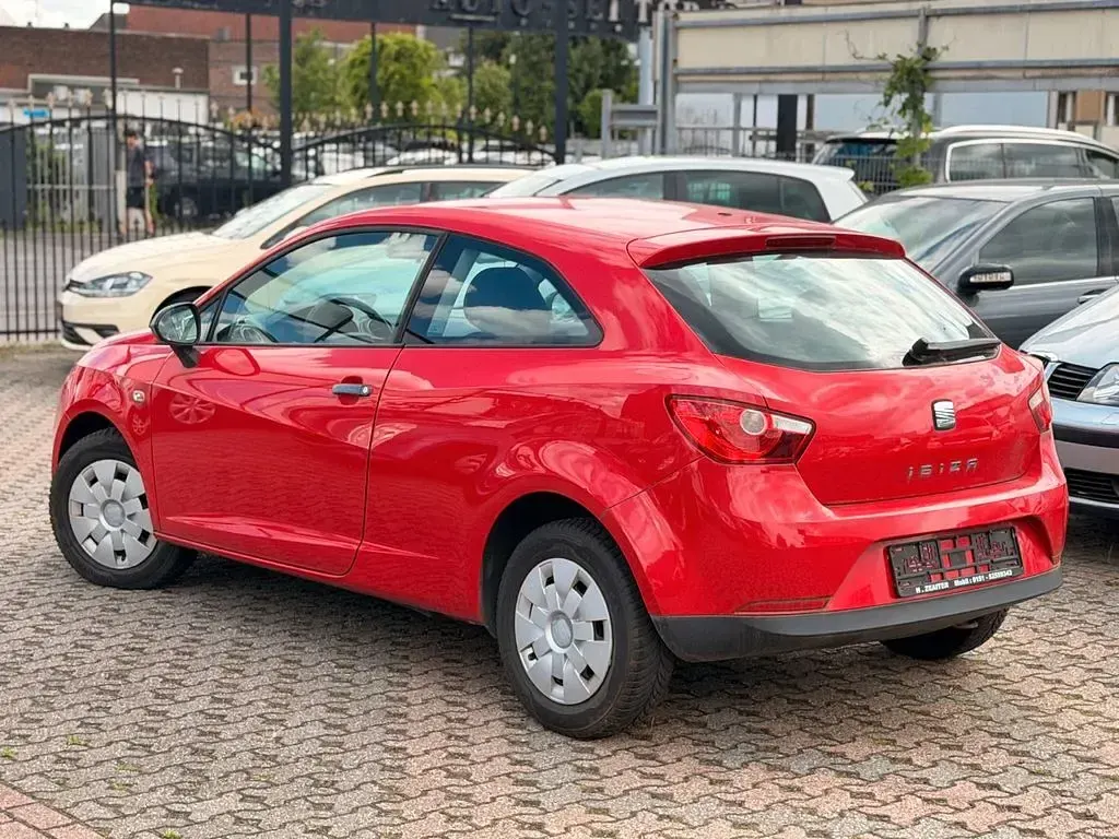 Gebraucht Seat Ibiza SC Reference 69 PS (50 kW) 2011 Rot Kleinwagen