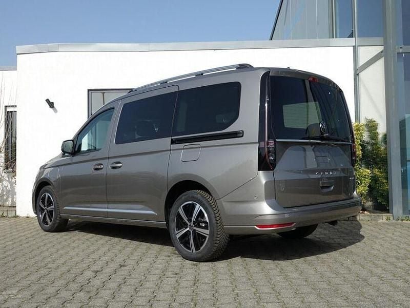 Neu VW Caddy Maxi Style 150 PS (110 kW) 2026 Beige Van / Kleinbus