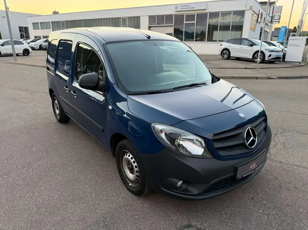 Gebraucht Mercedes Citan 108 75 PS (55 kW) 2018 Tintenblau Van / Kleinbus