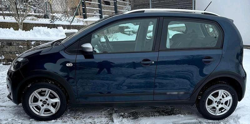 Gebraucht VW cross up! 75 PS (55 kW) 2014 Blau Kleinwagen