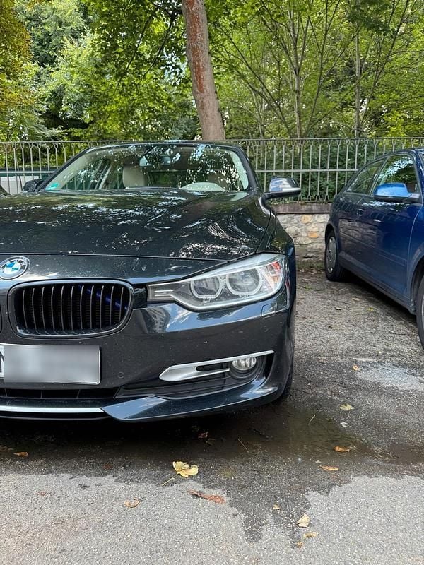 Schwarz Gebraucht 2012 BMW 320 M Performance Limousine | 8.500 € (Guter Preis) - Bild 1/4