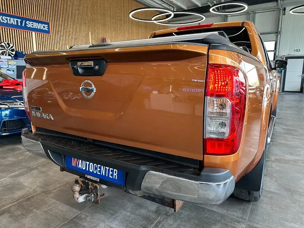 Gebraucht Nissan Navara 190 PS (139 kW) 2016 Orange Pickup