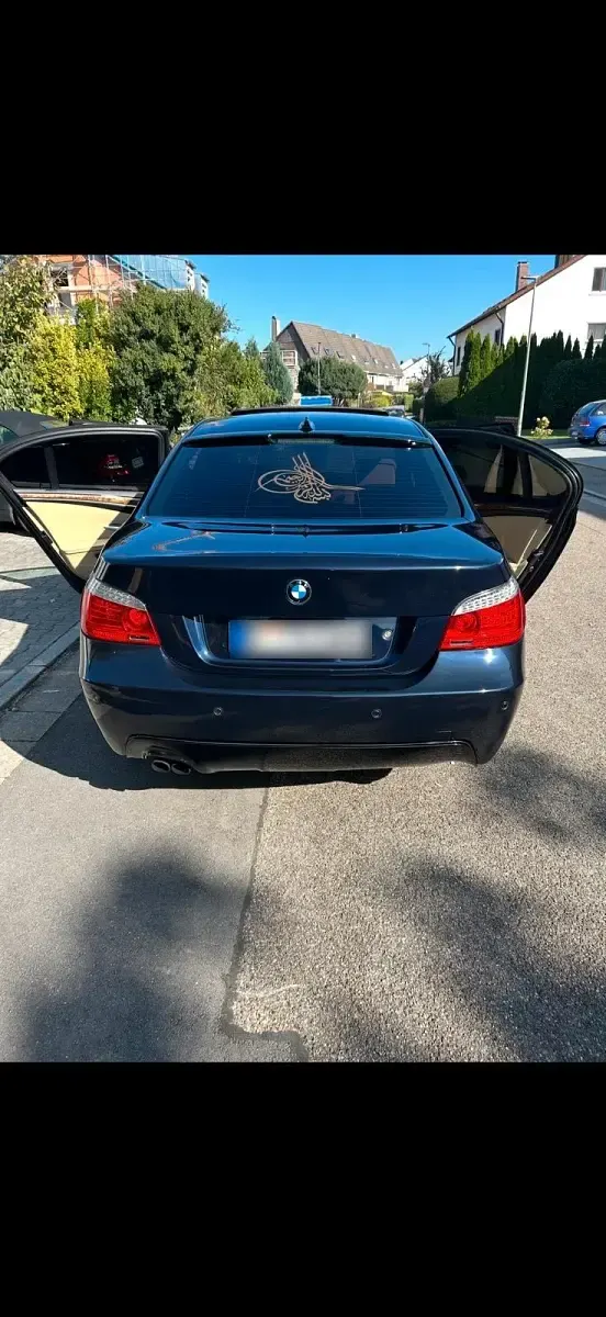 Second-hand BMW 525 218 CP (160 kW) 2007 Albastru Berlinǎ