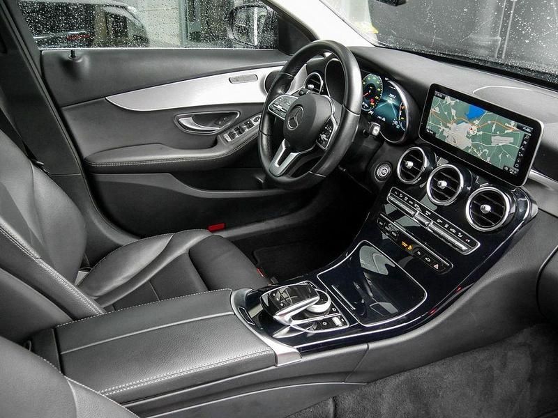 Gebraucht Mercedes C300e Avantgarde 306 PS (225 kW) 2021 Grau Limousine