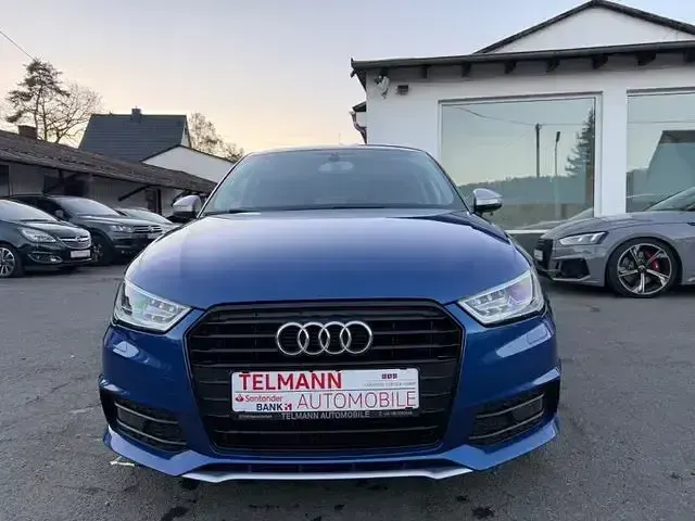 Gebraucht Audi A1 Sportback S-Line 95 PS (69 kW) 2018 Sepangblau Kleinwagen