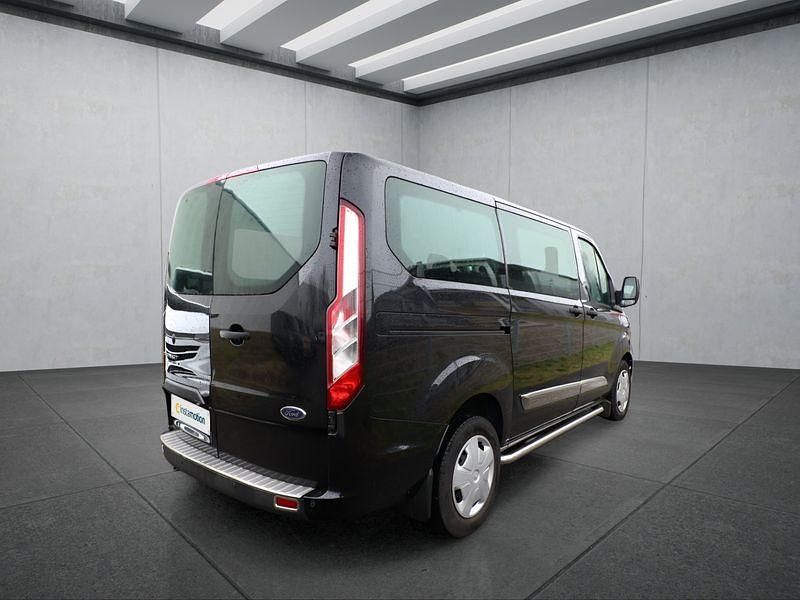 Second-hand Ford Transit Custom 131 CP (96 kW) 2023 Negru Monovolum