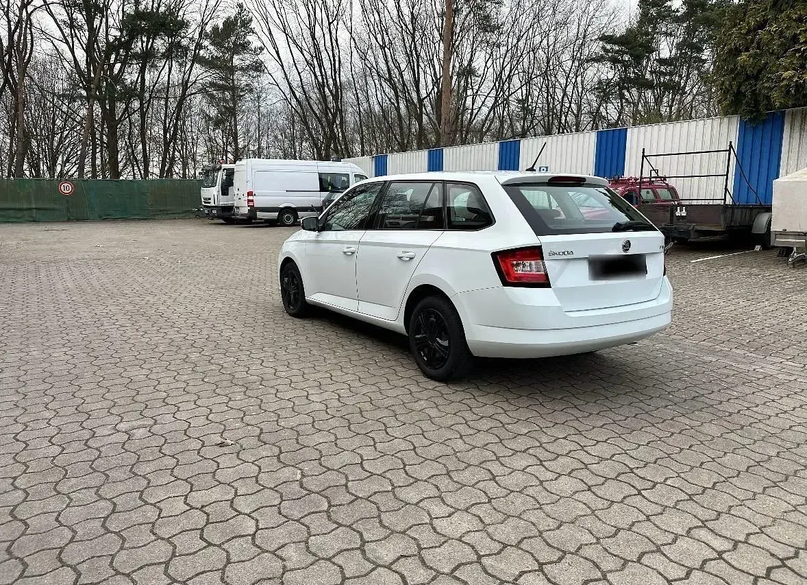 Gebraucht Skoda Fabia 90 PS (66 kW) 2015 Weiß Kombi