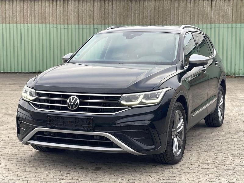 Schwarz Gebraucht 2022 VW Tiguan Allspace SUV | 20.800 € (Guter Preis) - Bild 1/4