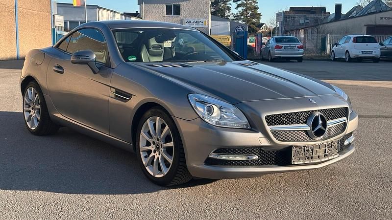 Gebraucht Mercedes SLK200 184 PS (135 kW) 2014 Grau Cabrio