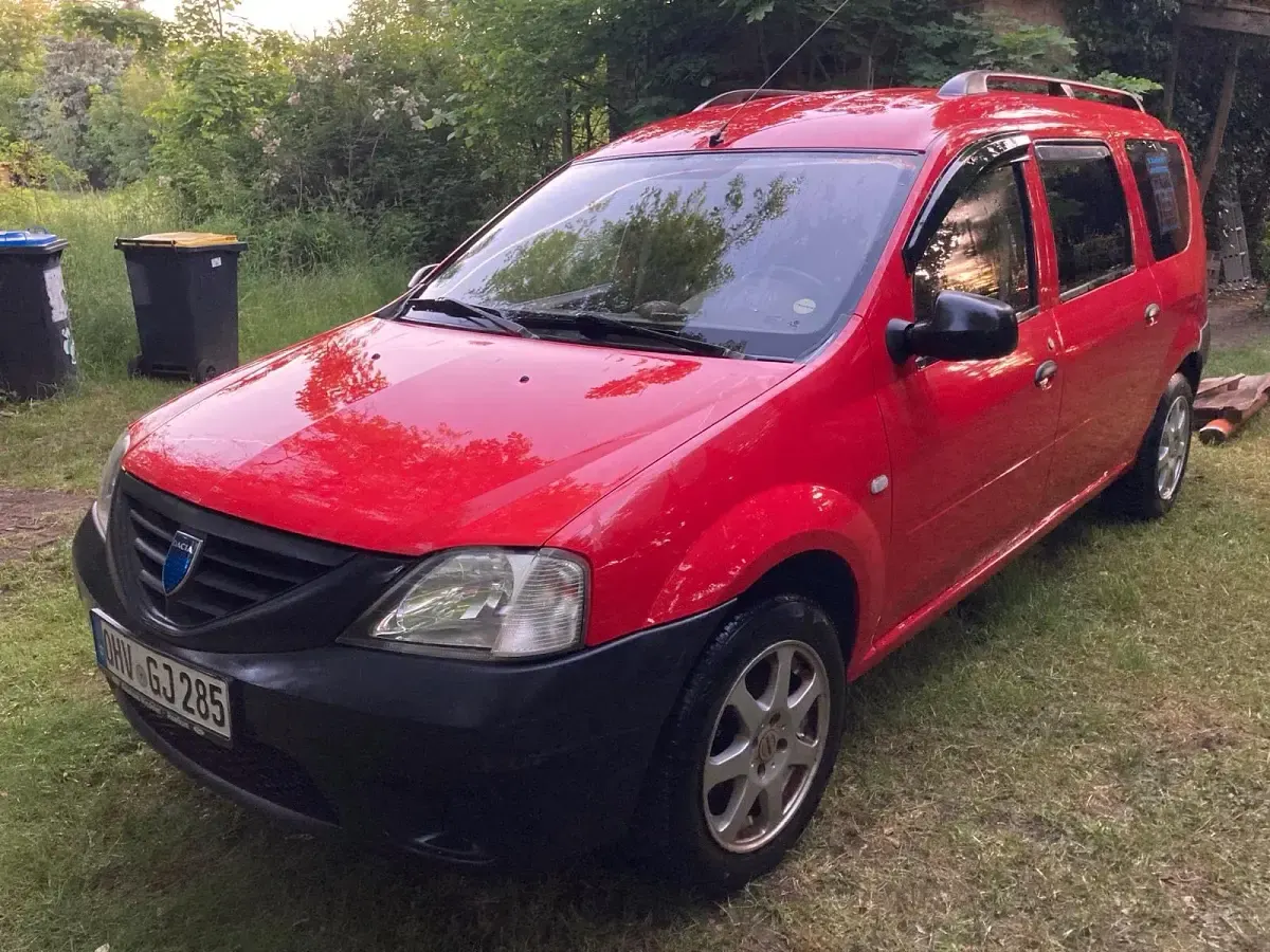 Gebraucht Dacia Logan 75 PS (55 kW) 2007 Rot Limousine