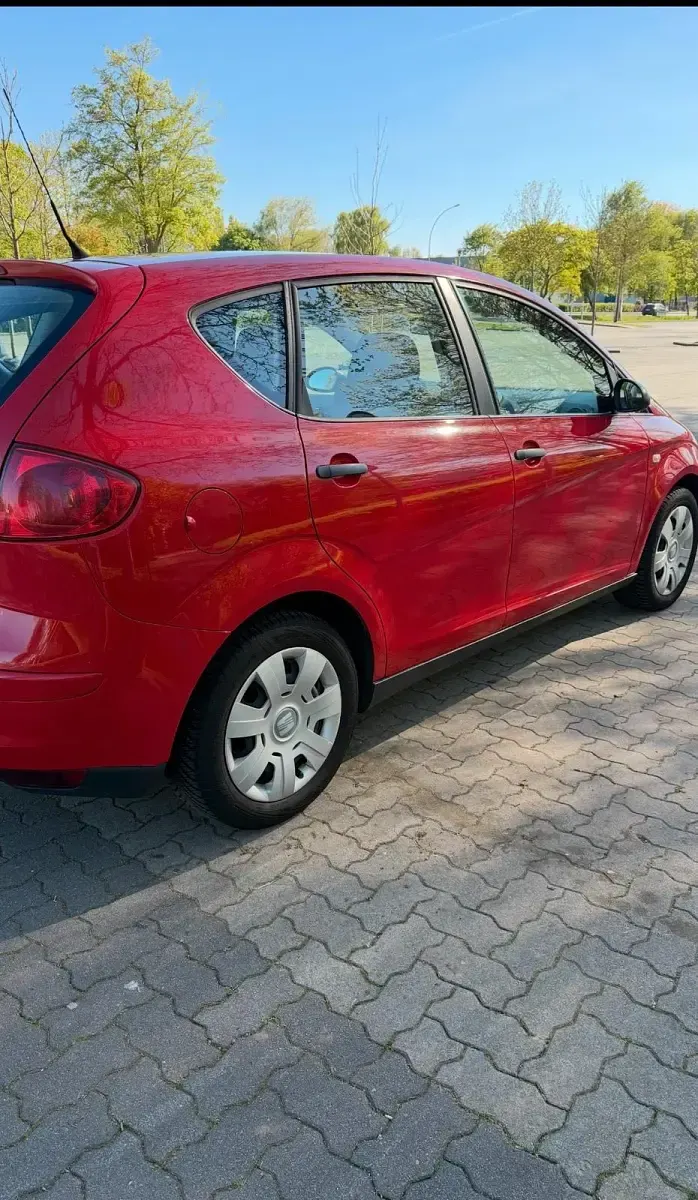 Second-hand Seat Altea 102 CP (75 kW) 2006 Roșu Monovolum
