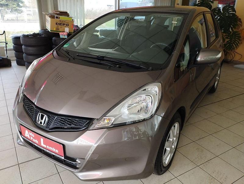 Gebraucht Honda Jazz Trend 99 PS (72 kW) 2012 Braun Kleinwagen