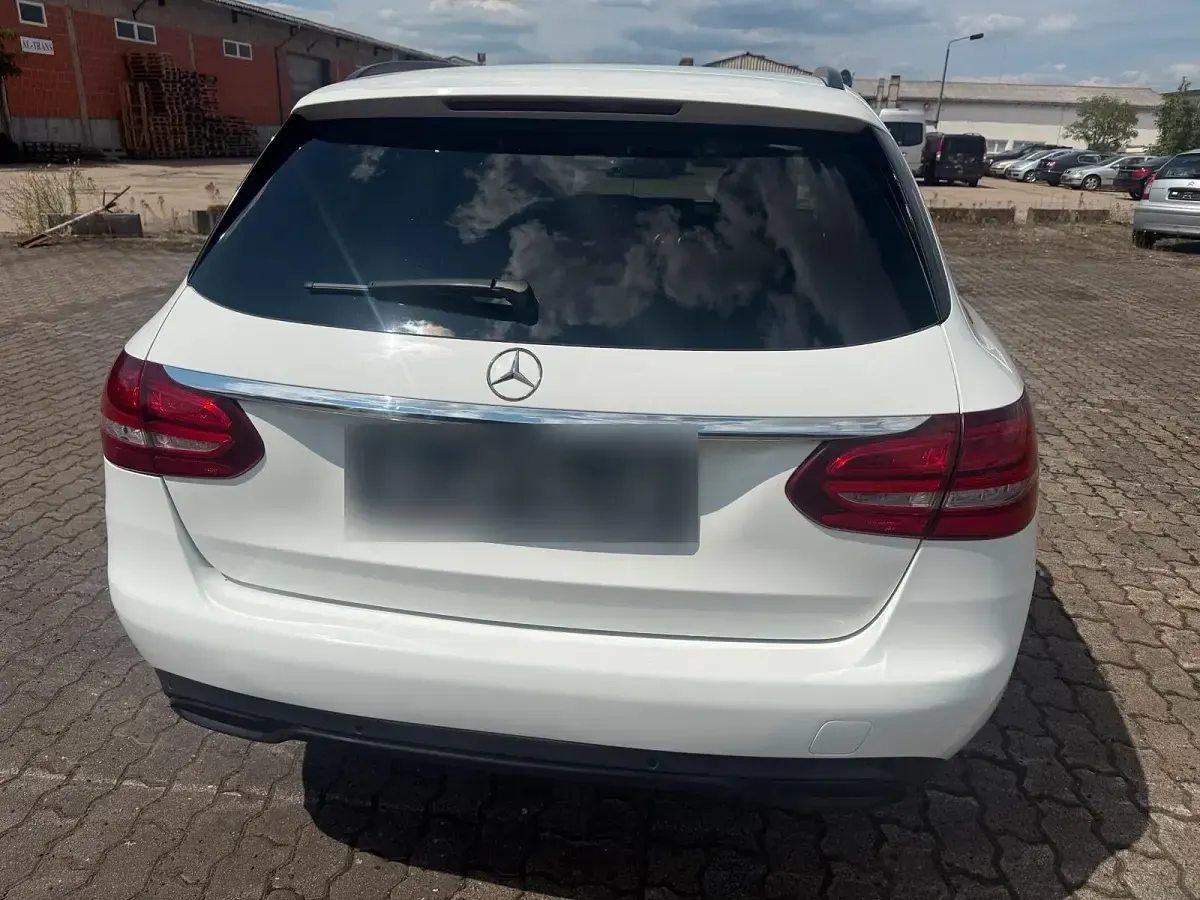 Gebraucht Mercedes C220 170 PS (125 kW) 2017 Weiß Kombi