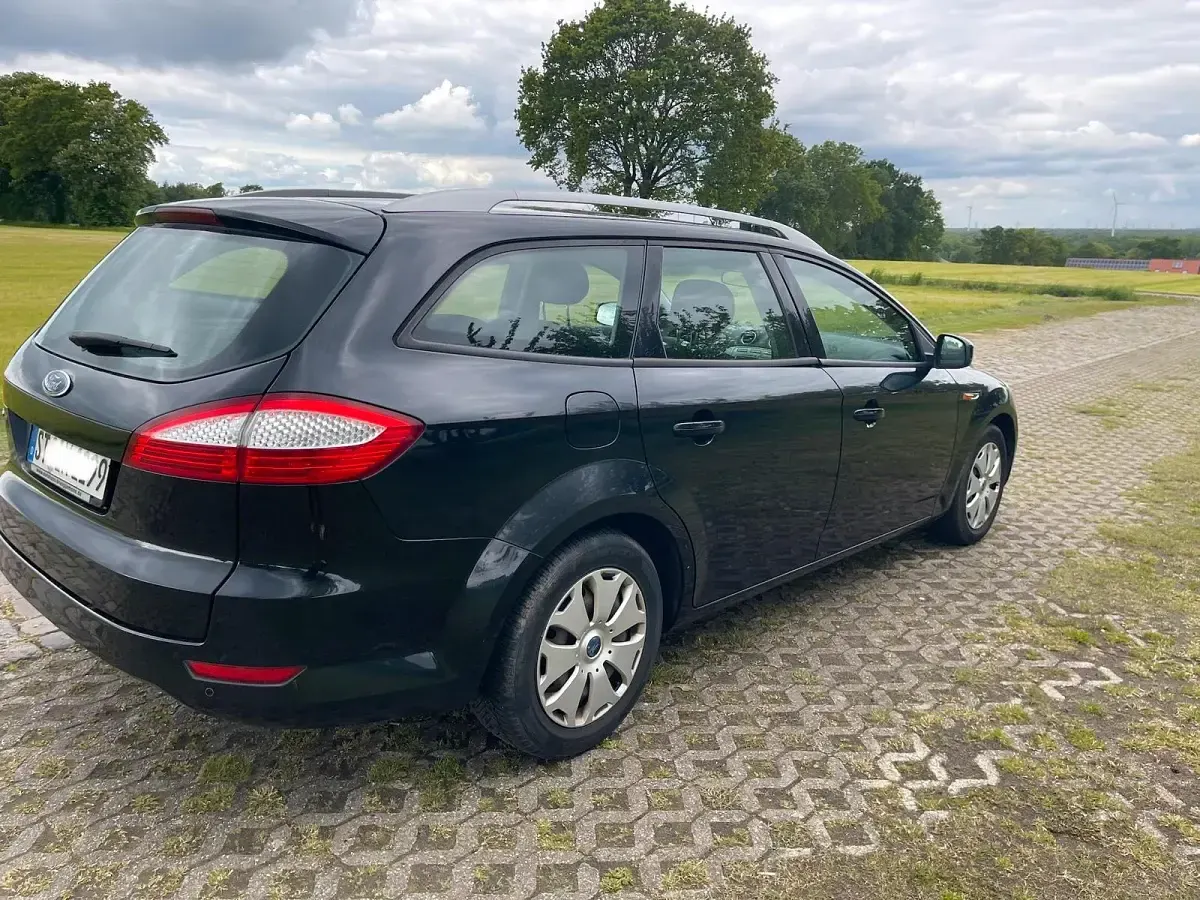 Gebraucht Ford Mondeo 140 PS (102 kW) 2009 Schwarz Kombi