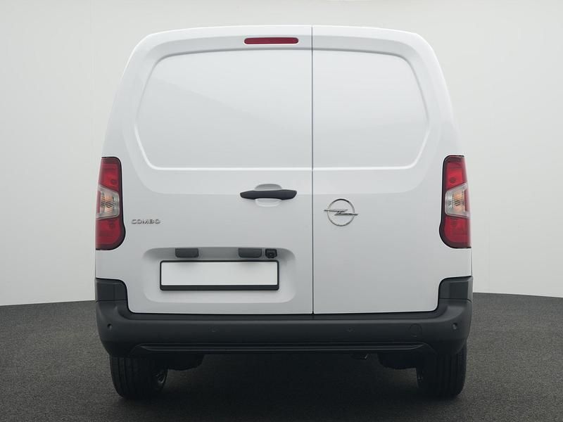 Neu Opel Combo 102 PS (75 kW) 2025 Kaolinweiß SUV