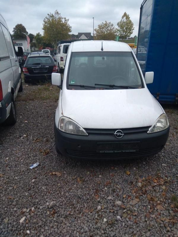 Weiß Gebraucht 2008 Opel Combo Van / Kleinbus | 680 € (Superpreis) - Bild 1/4