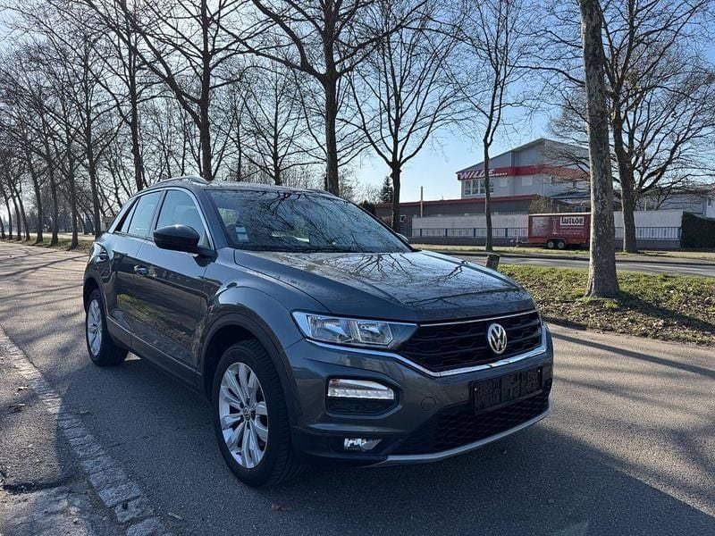 Gebraucht VW T-Roc Style 116 PS (85 kW) 2018 Grau SUV