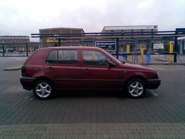 Gebraucht VW Golf III 90 PS (66 kW) 1995 Rot metallic Limousine