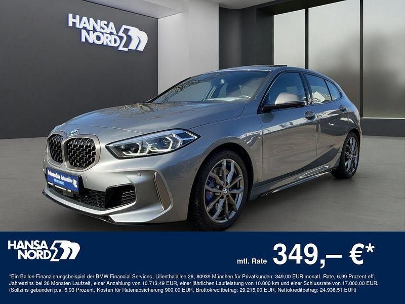 Grau / skyscraper grau (metallic) Gebraucht 2023 BMW M135 Performance Kleinwagen | 34.750 € (Guter Preis) - Bild 1/4