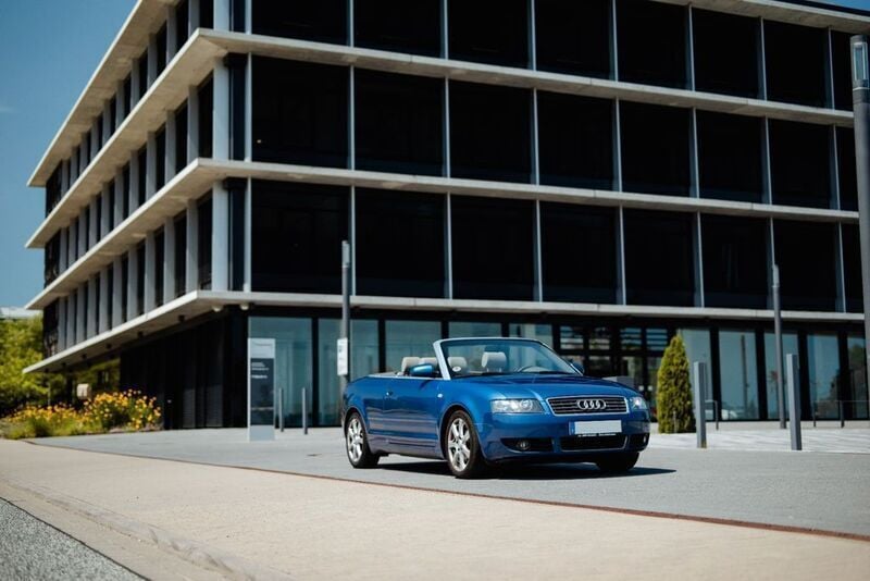 Blau Gebraucht 2002 Audi A4 Cabriolet Cabrio | 3.300 € (Fairer Preis) - Bild 1/4