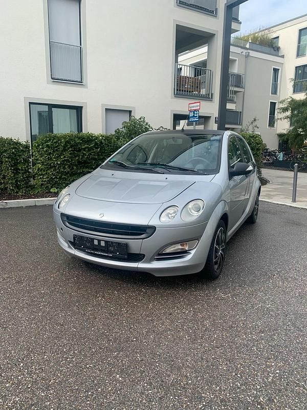 Silber Gebraucht 2006 Smart ForTwo Coupé Kleinwagen | 1.600 € - Bild 1/4