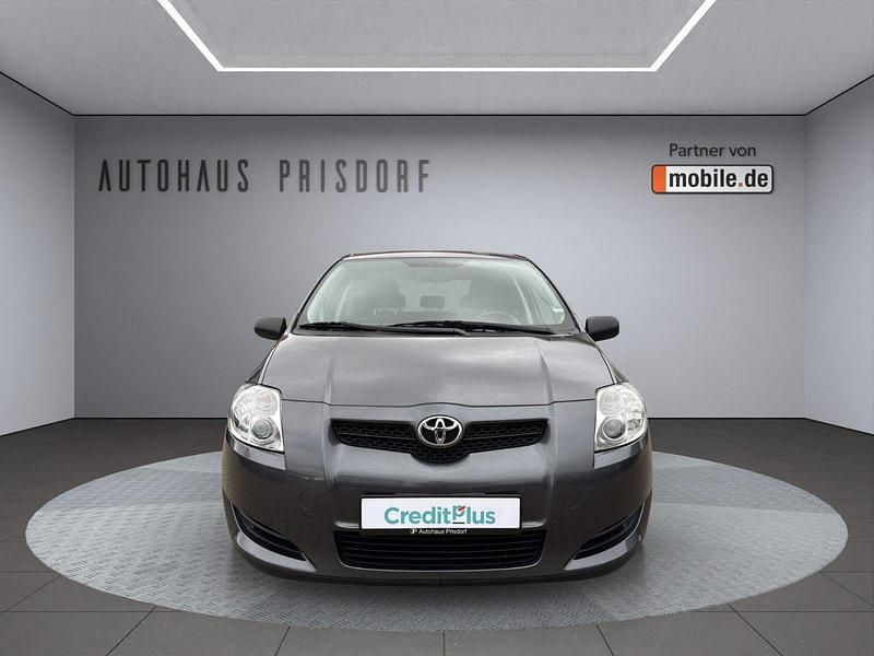 Grau Gebraucht 2007 Toyota Auris Limousine | 3.450 € (Guter Preis) - Bild 1/4