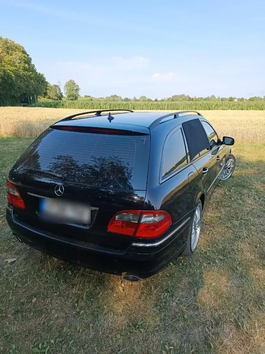Gebraucht Mercedes 320 165 PS (121 kW) 2018 Schwarz Kombi