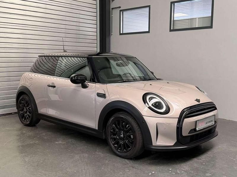 Używany Mini Cooper Classic 136 KM (100 kW) 2022 Szary Hatchback